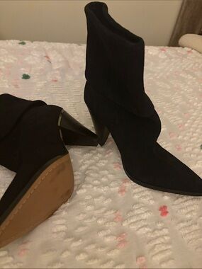 Black Pointed-Toe Mid Heel Women's Ankle Boots